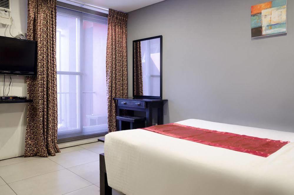 Zen Rooms Santa Cruz Makati City Exterior photo