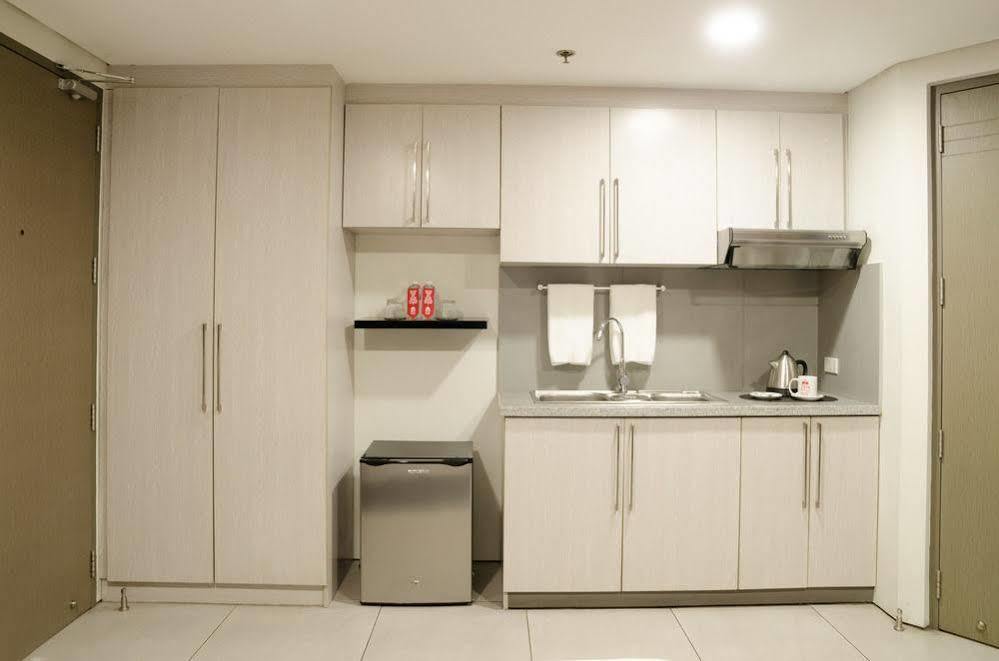 Zen Rooms Santa Cruz Makati City Exterior photo